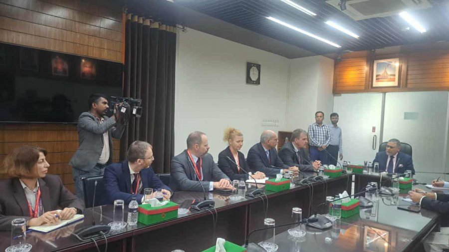 স্বচ্ছ-অবাধ-অংশগ্রহণমূলক নির্বাচন দেখতে চায় ইউরোপীয় ইউনিয়ন