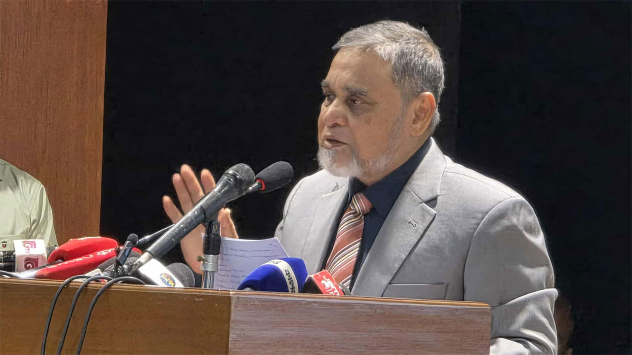 নতুন এমপিদের শপথ পড়াবেন সিইসি